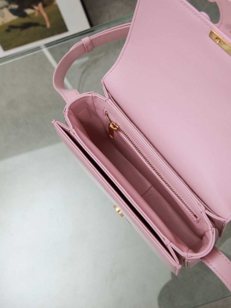 Ce1i*e triomphe bags